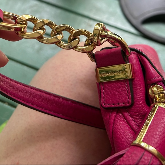 MICHAEL KORS BEDFORD TASSEL FUSCHIA PEBBLE LEATHER FLAP SHOULDER BAG CROSSBODY - Picture 15 of 16